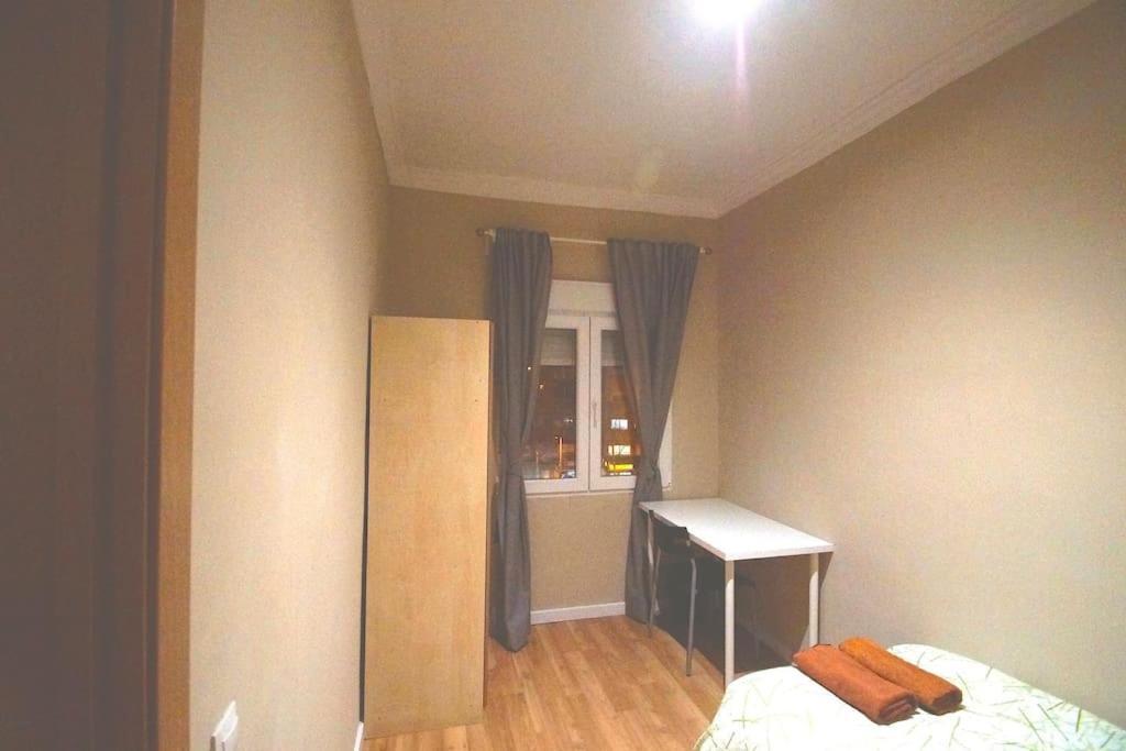 Leilighet Meridiana Clot 4 Bedrooms 2 Bathrooms